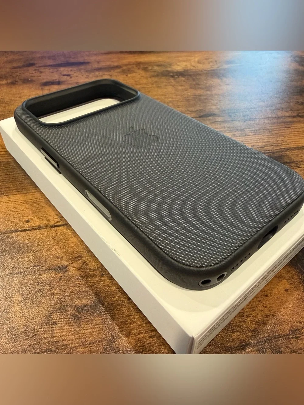 APPLE iPhone 17 Pro TechWoven MagSafe Case - Black
